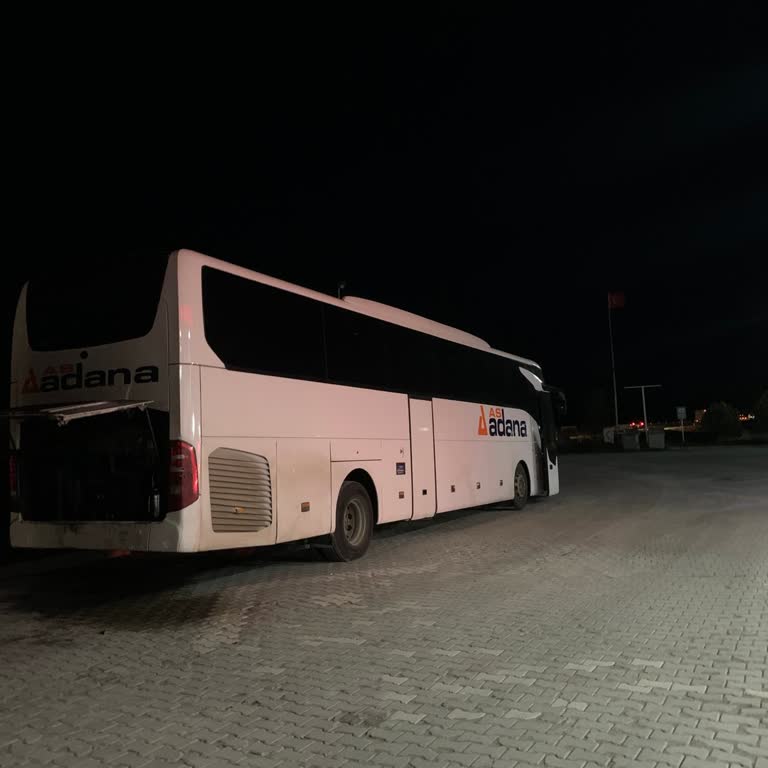 As Adana Seyahat Gecikmeli Ve Arızalı Otobüs Yolculuğu: Büyük Mağduriyet Ve Kötü Hizmet Deneyimi