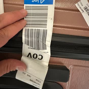Ajet İle Valizim Kırıldı, İlgisiz Personel Ve Çözümsüzlük Mağdur Etti