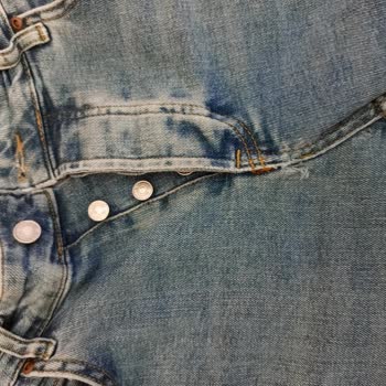 JSCO (Jean Store Company) Pantolon Aşınıp Yırtılmaya Ve Dağılmaya Başladı