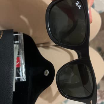 Orijinal Olmayan Gözlük Ve Mağaza İletişimsizliği