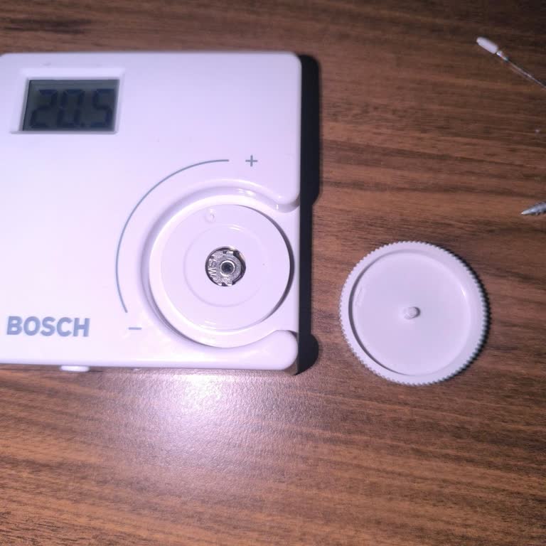 Bosch Termostatın Ayar Düğmesi Hassas Ve Kolayca Kırılıyor, Çözüm Sunulmuyor