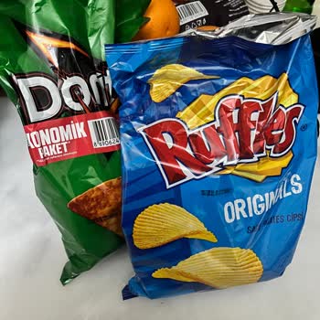 Ekonomik Paket Cipslerden Böcek Çıkması Şoku