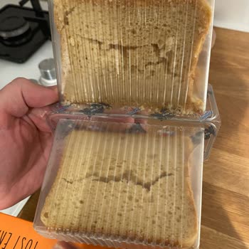 Glutensiz Tost Ekmeği Paramparça Ve Pahalı Teslim Edildi