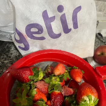 Siparişimde Ezilmiş Çilekler Nedeniyle Yaşadığım Mağduriyet