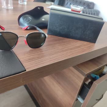 Orijinal Diye Satılan Gözlük İmitasyon Çıktı, Güvenim Sarsıldı