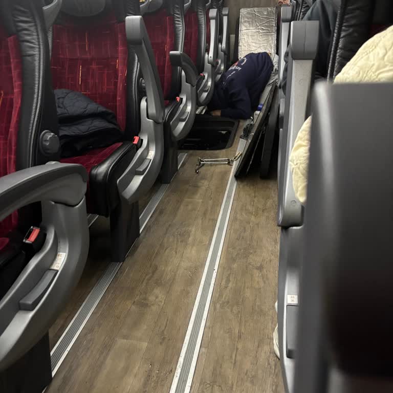 Seç Turizm'de Arıza Ve Saygısızlık: Yolcular Saatlerce Mağdur Edildi