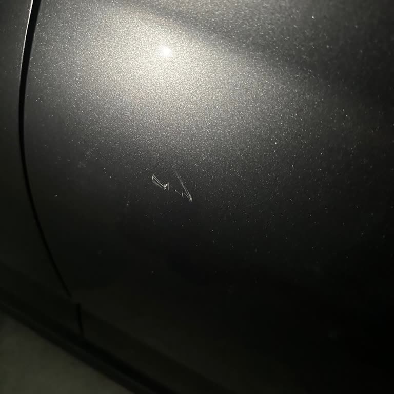 Skoda Serviste Geç Teslimat Ve Çizik Sonrası Yetersiz Çözüm