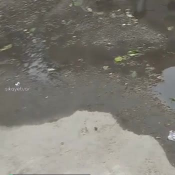 İstanbul İnönü Mahallesi Alpkaya Cad. Üzerindeki Bina Önünden Sokağa Akıtılan Su