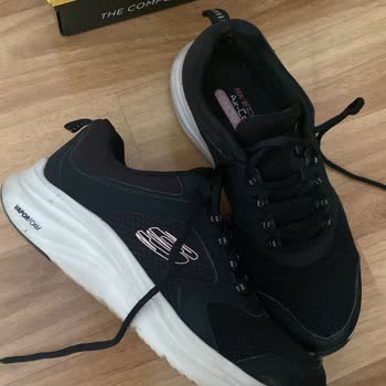 Athletic Zone Satın Aldığım Ayakkabının Kusuru ve Mağaza Kapanışı Sonrası Yaşadığım İade Sorunu