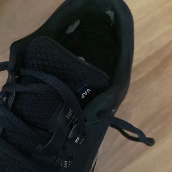 Athletic Zone Satın Aldığım Ayakkabının Kusuru ve Mağaza Kapanışı Sonrası Yaşadığım İade Sorunu