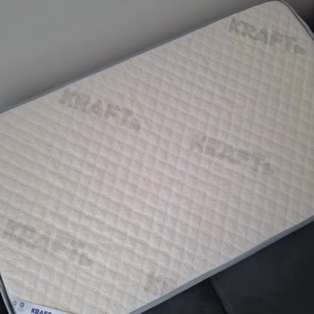 İşbir Yatak Aldığım Bebek Yatağı Kısa Sürede Sarardı, Memnun Kalmadım