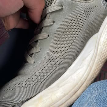 Skechers Ayakkabıda Dikiş Sorunu Ve Yetersiz İnceleme