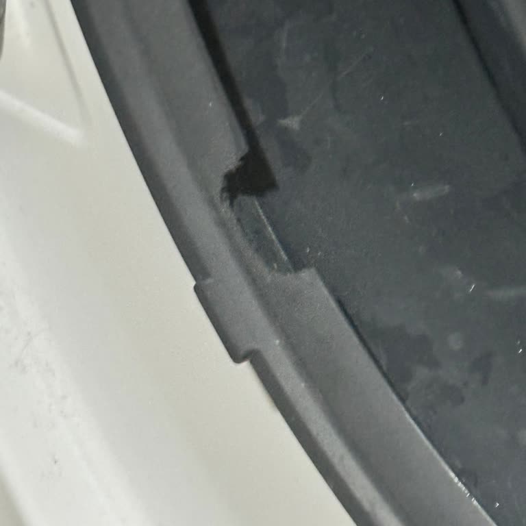 3 Aylık Siemens Çamaşır Makinesi Kapak Contası Koptu, Garanti Dışı Bırakıldı