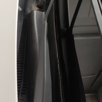 Fiorino Aracımda Ön Cam Fitilinin Hızla Yıpranması