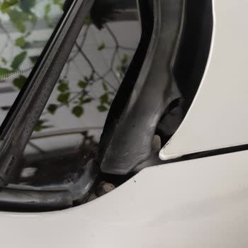 Fiorino Aracımda Ön Cam Fitilinin Hızla Yıpranması