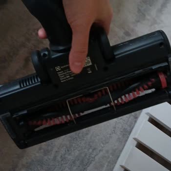 Electrolux Süpürge Başlığı Kırıldı, Parçalar Dayanıksız Çıktı