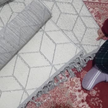 Binbirdesen Halı Farklı Renk Halı