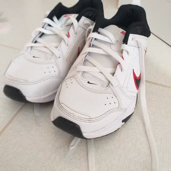 Kısa Sürede Yıpranan Nike Ayakkabı Ve FLO Mağazasının Olumsuz İnceleme Sonucu