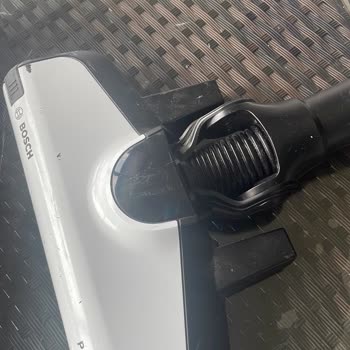 Bosch Dikey Süpürge Başlığı Kırıldı, Yüksek Servis Ücreti Talebi