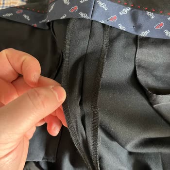 Toplantı Sabahı Tadilatı Yapılmamış Pantolon Nedeniyle Mağduriyet Yaşadım