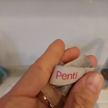 Penti Sutyende Paslı Tel Şoku Ve Kaşıntı Sorunu