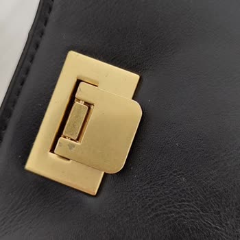 Mango Çantamın Metal Kısımlarında Erken Soyulma Ve Kötü Görüntü