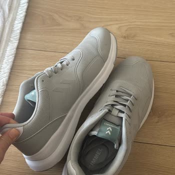 Ayakkabı Değişiminde Yaşanan Sorun Ve Mağaza Çalışanının Tutumu