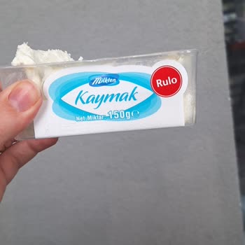 A101'den Alınan Rulo Kaymakta Küf Şoku Yaşadık