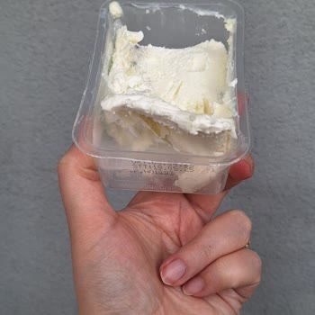 A101'den Alınan Rulo Kaymakta Küf Şoku Yaşadık