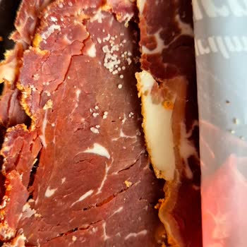 Polonez Et Ürünleri Aldığım Pastırma Bozuk Çıktı, Sağlıksız Paketleme Hakkında Açıklama Bekliyorum