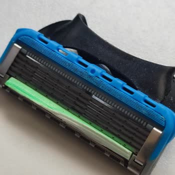 Epttavm Satın Aldığım Gillette Tıraş Bıçağının Orijinalliğinden Şüpheliyim