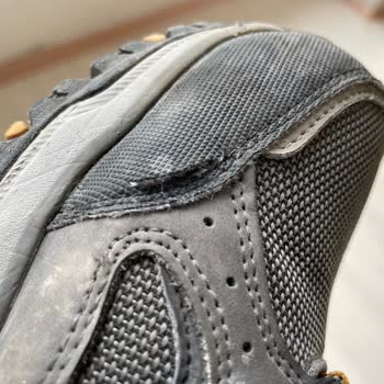 Kısa Sürede Yırtılan Skechers Bot İçin Değişim Talebim Reddedildi