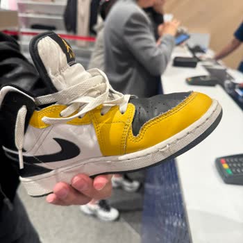 Kısa Sürede Dağılan Jordan Ayakkabıya Olumsuz İnceleme Yanıtı