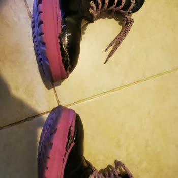 Trendyol Kız Çocuk Botu Birkaç Kullanımla Parçalandı, Muhatap Bulamıyorum