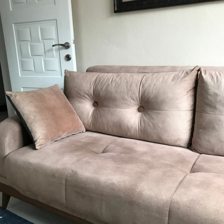 İstikbal Koltukta Renk Solması Ve Yetersiz Servis Yaklaşımı