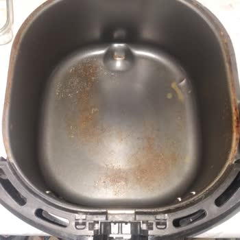 Kumtel Air Fryer Kısa Sürede Paslandı Servis Çözüm Sunmuyor