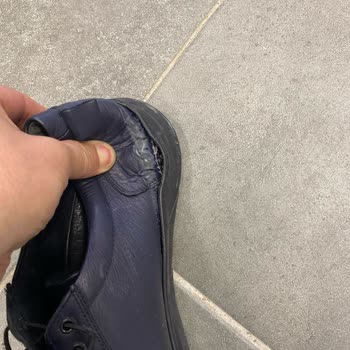 Tergan Ayakkabının Topukları Kısa Sürede Açıldı, Mağaza Yardımcı Olmadı