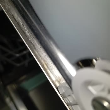 Bosch Bulaşık Makinesinde 15 Günde Paslanma Sorunu Yaşadım