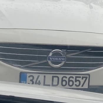 Apartman Otoparkını İşgal Eden Çalışan Mağduriyet Yaratıyor