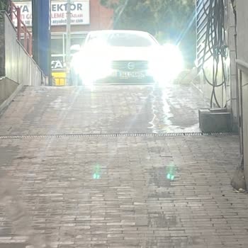 Apartman Otoparkını İşgal Eden Çalışan Mağduriyet Yaratıyor