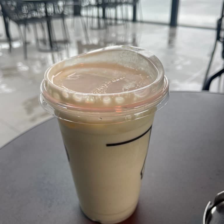 Soğuk Latte Yerine Sıcak Kahve Ve Yanlış Düzeltme Deneyimi