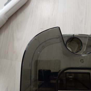 Yeni Alınan Temizlik Makinesinin Su Deposu İkinci Kullanımda Deforme Oldu