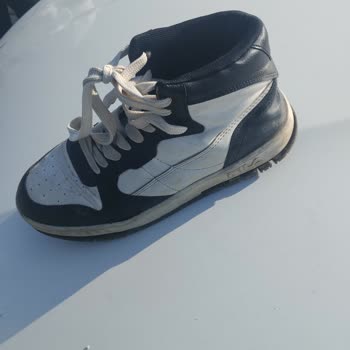 Zapatillas Fila desgastadas en poco tiempo, solicito reembolso