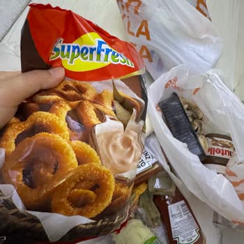 Migros Hemen'den Gelen Ürünler Yırtık Ve Müşteri Hizmetleri Yetersiz