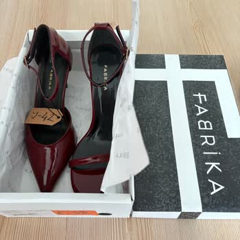 Farklı Eş Topuklu Ayakkabı Gönderildi, İade Kabul Edilmedi