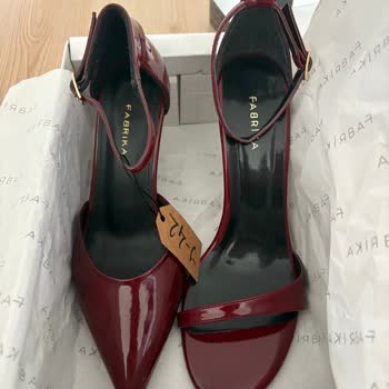 Farklı Eş Topuklu Ayakkabı Gönderildi, İade Kabul Edilmedi