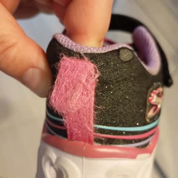 Boyner'den Alınan Skechers Ayakkabının 6 Ayda Yırtılması ve İade Reddi Mağduriyeti