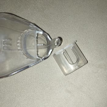 Kiwi Halı Yıkama Makinesinde Kırılan Şeffaf Uç Ve Dayanıksızlık Şikayeti