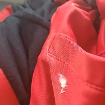 Ajet Uçağında Temizlik Sorunu Ve İlgisiz Personel Nedeniyle Yaşanan Mağduriyet