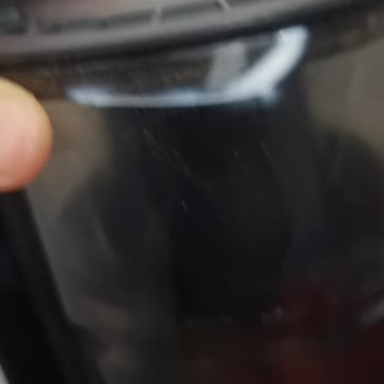 Karaca Vantuz Dik Süpürge Boru Yırtılması